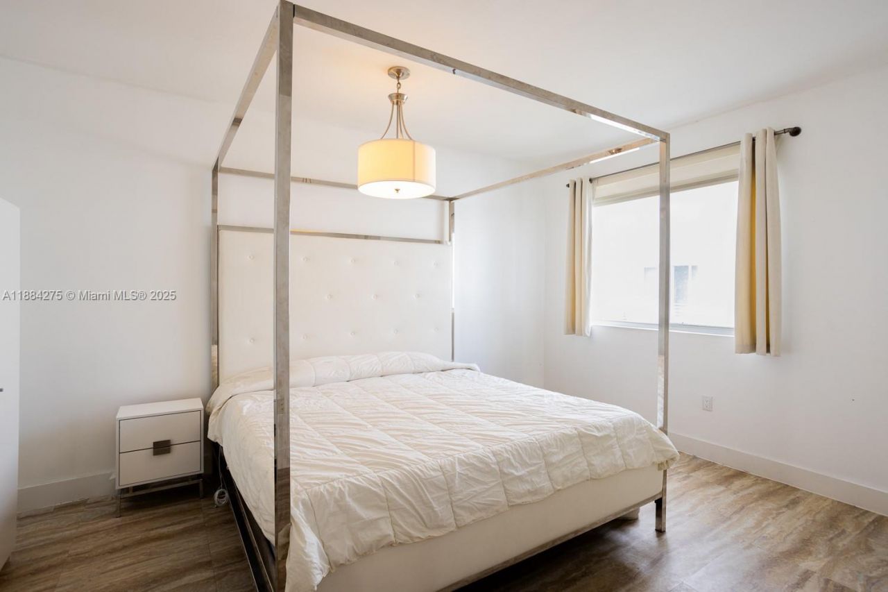 10279 NW 72nd St, Doral, FL 33178 Photo