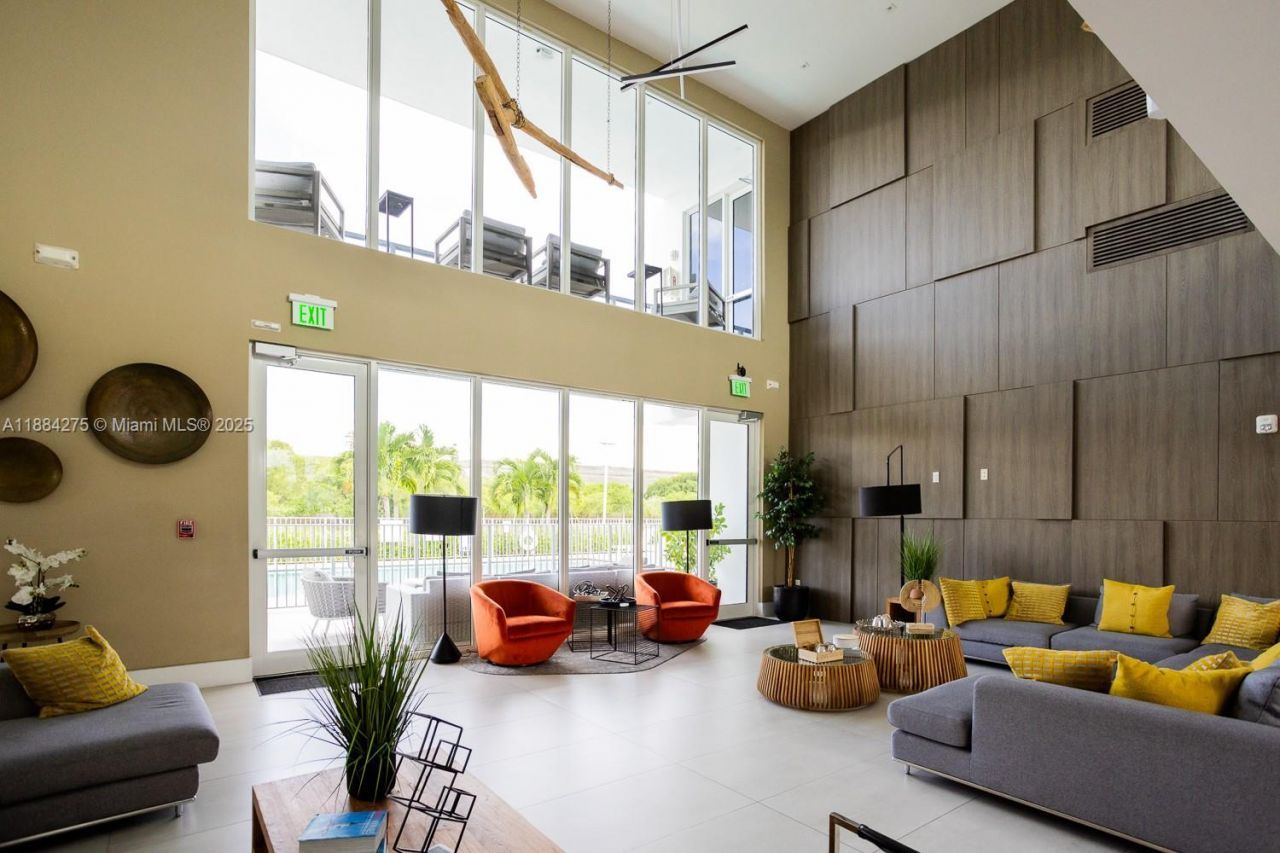 10279 NW 72nd St, Doral, FL 33178 Photo