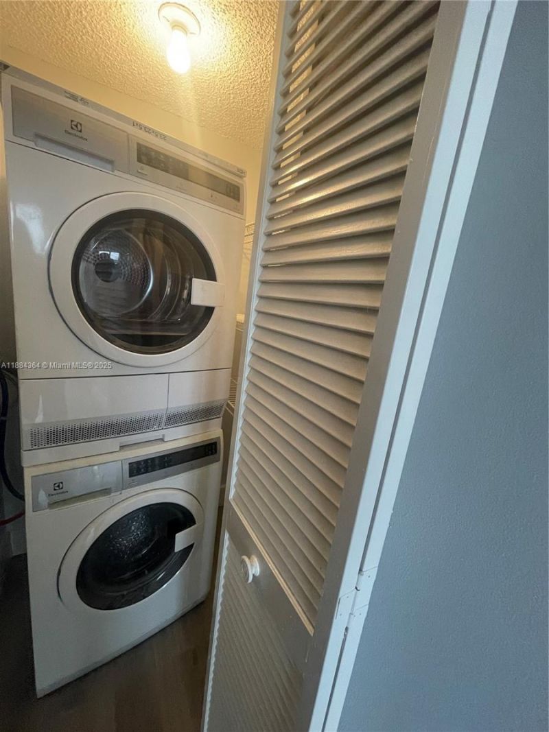 780 NE 69, Unit 1608, Miami, FL 33138 Photo