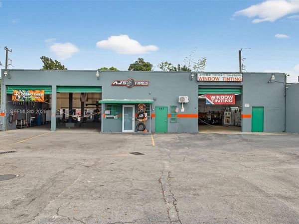 449 E Okeechobee Rd, Hialeah, FL 33010