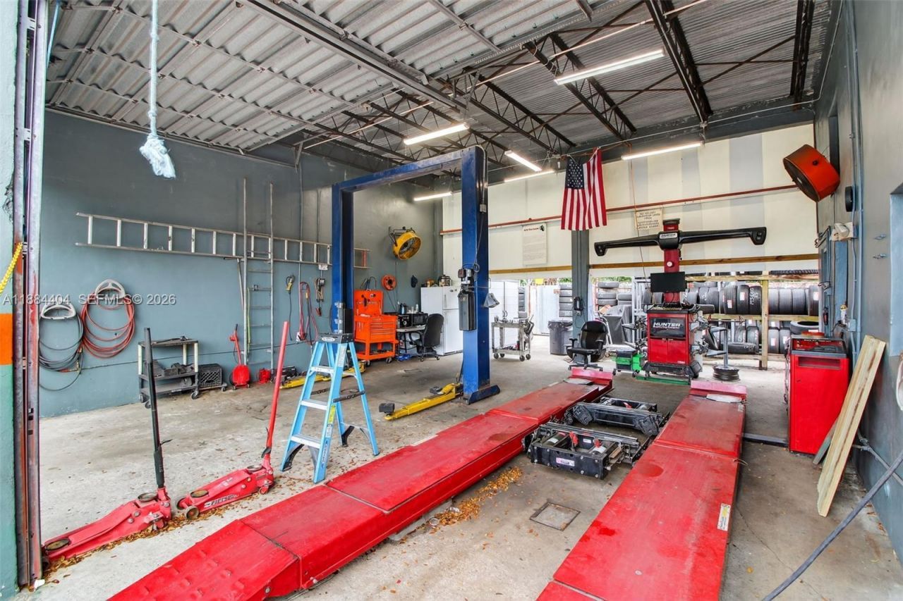 449 E Okeechobee Rd, Hialeah, FL 33010 Photo