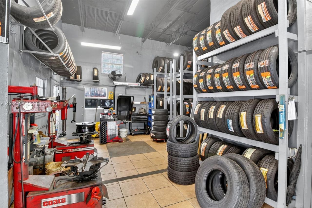 449 E Okeechobee Rd, Hialeah, FL 33010 Photo