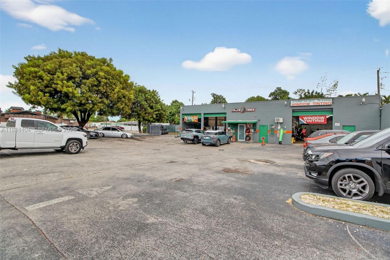 449 E Okeechobee Rd, Hialeah, FL 33010 Photo