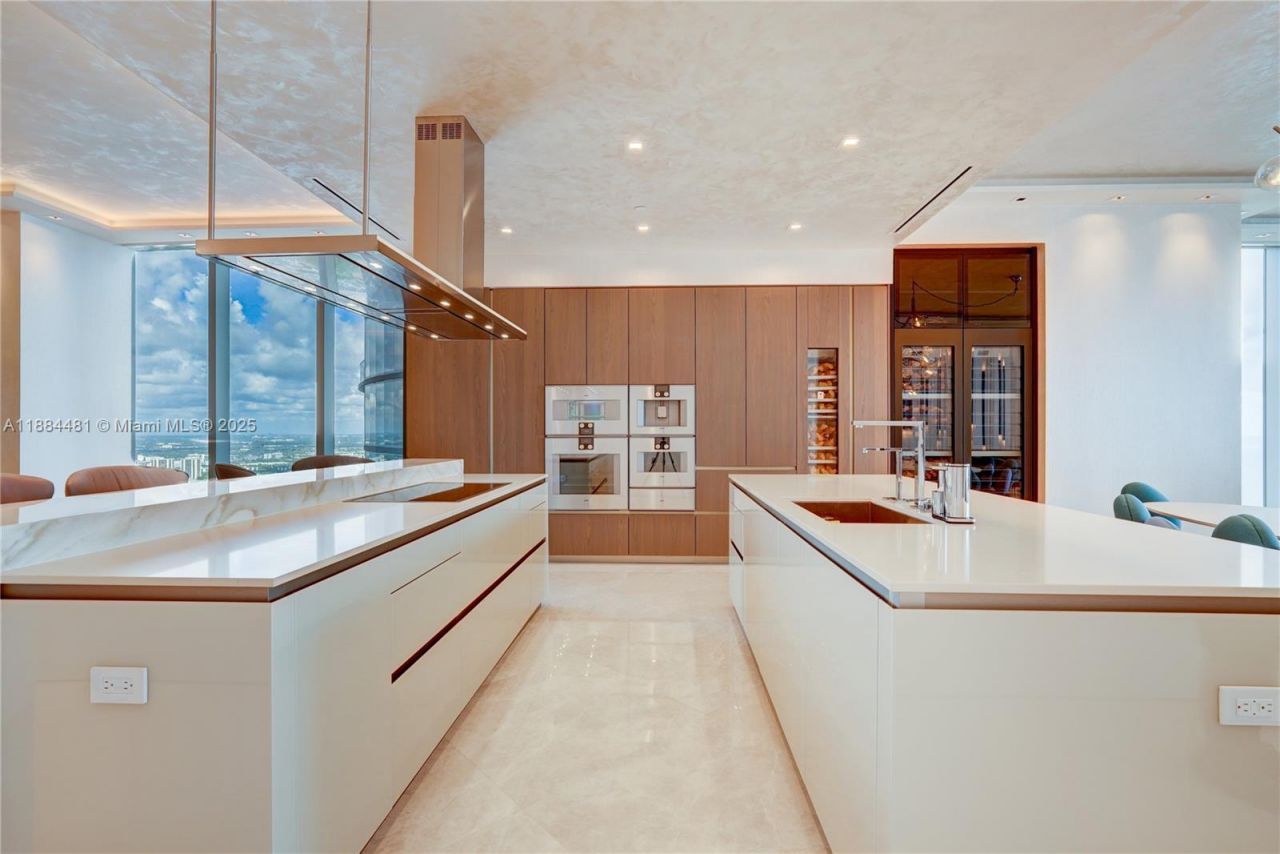 18501 Collins Ave, Unit 5001, Sunny Isles Beach, FL 33160 Photo