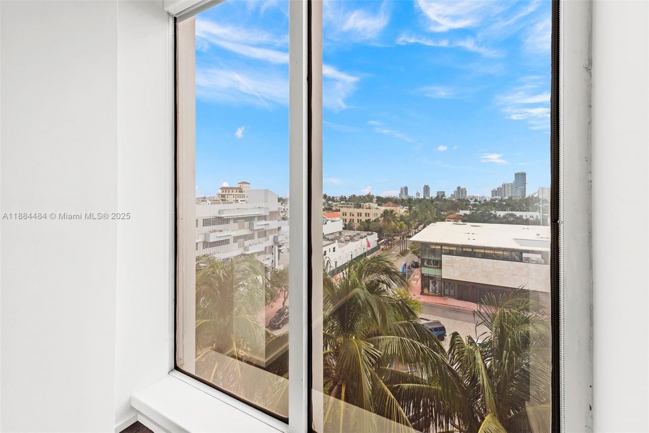 1680 Michigan Ave, Unit 919, Miami Beach, FL 33139 Photo