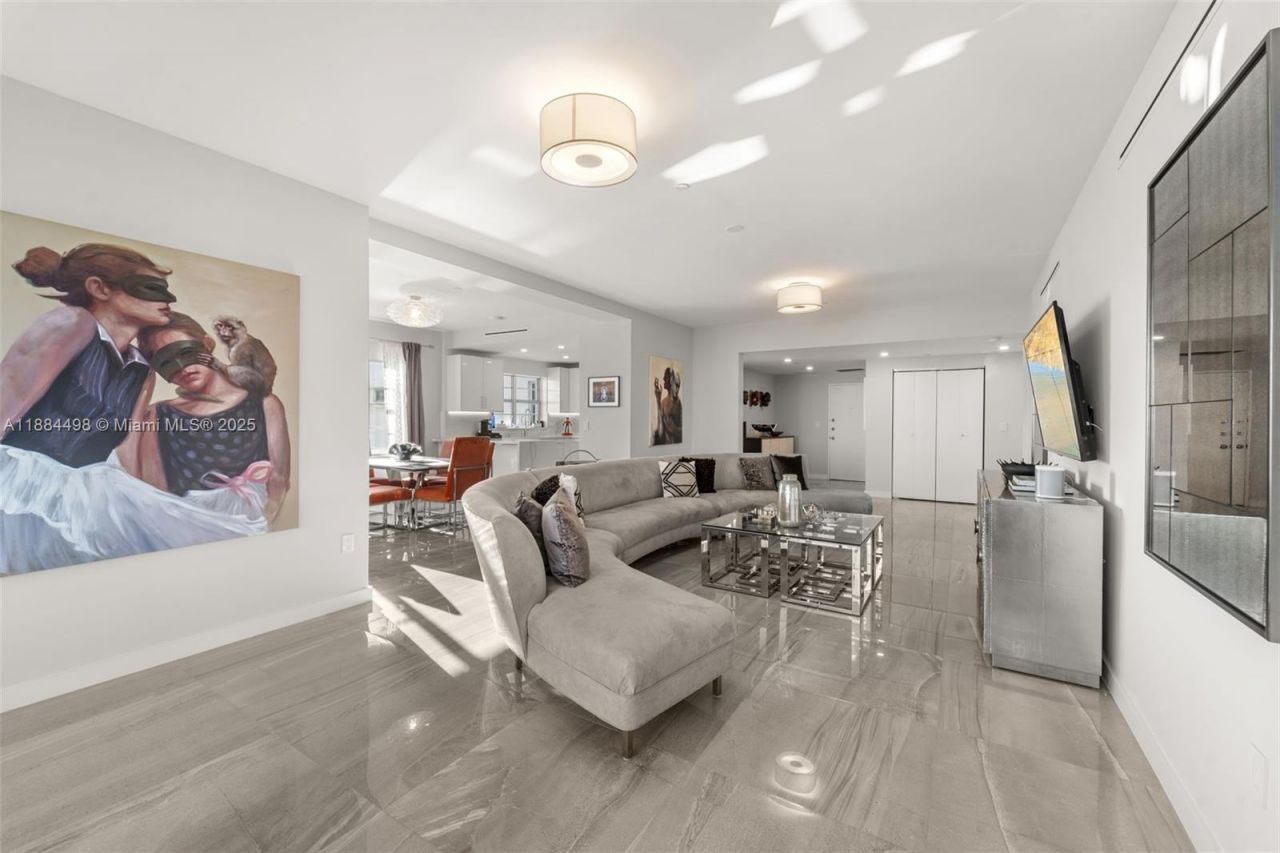 16 Island Ave, Unit 7C, Miami Beach, FL 33139 Photo