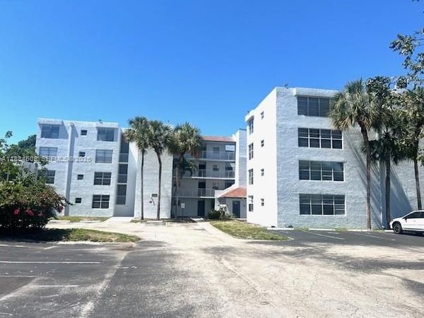 9450 Live Oak Pl, Unit 108, Davie, FL 33324