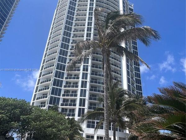 18001 Collins Ave, Unit 2206, Sunny Isles Beach, FL 33160