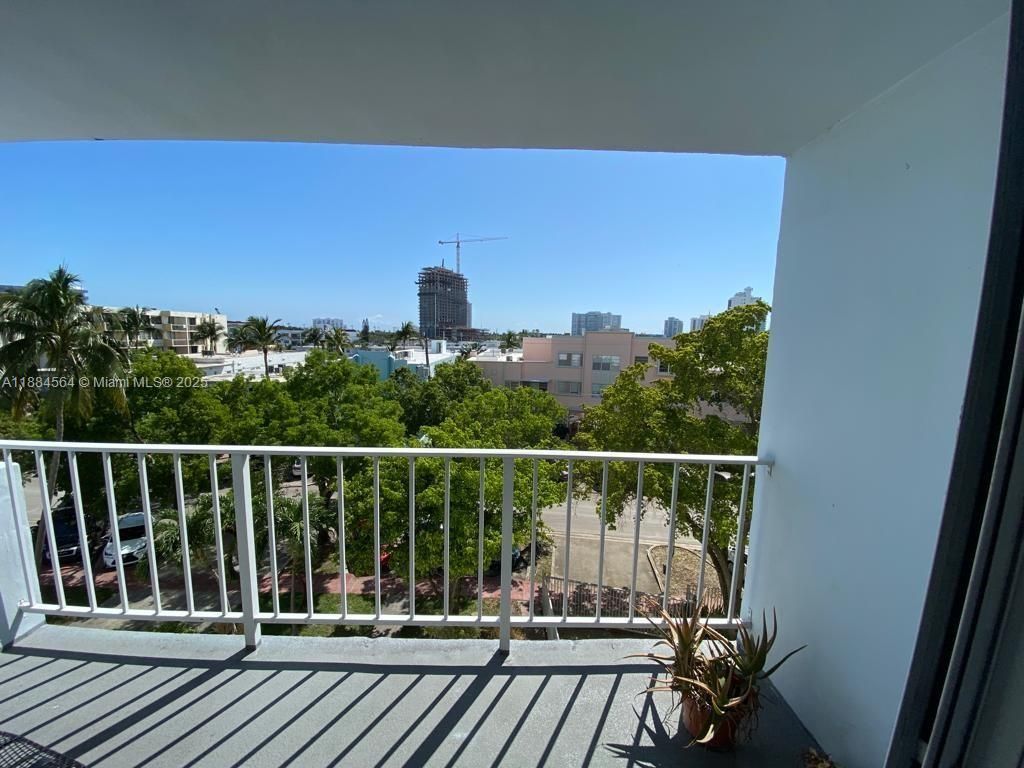 Please Call For Address, Unit 4H, Miami Beach, FL 33141 Photo