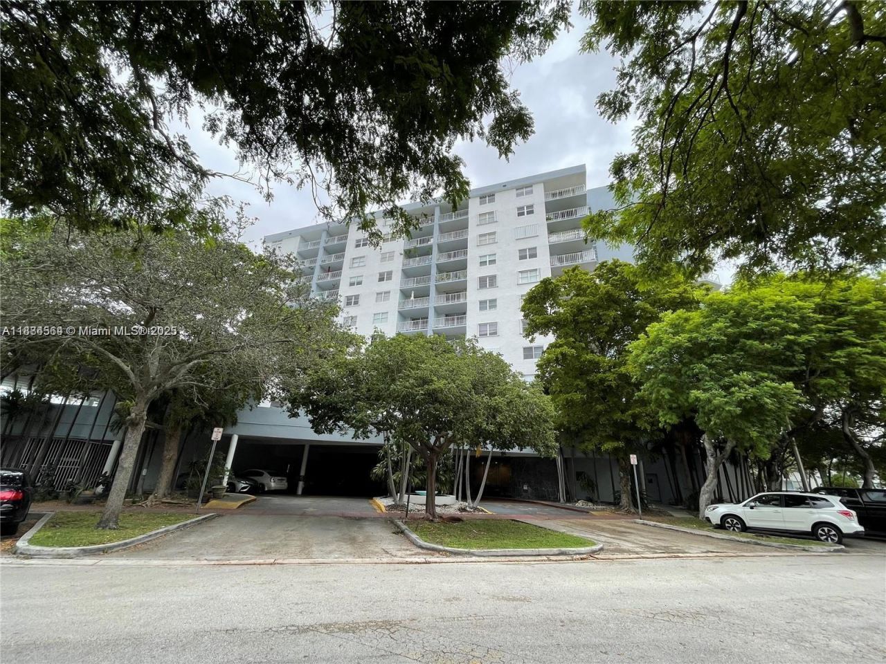 Please Call For Address, Unit 4H, Miami Beach, FL 33141 Photo