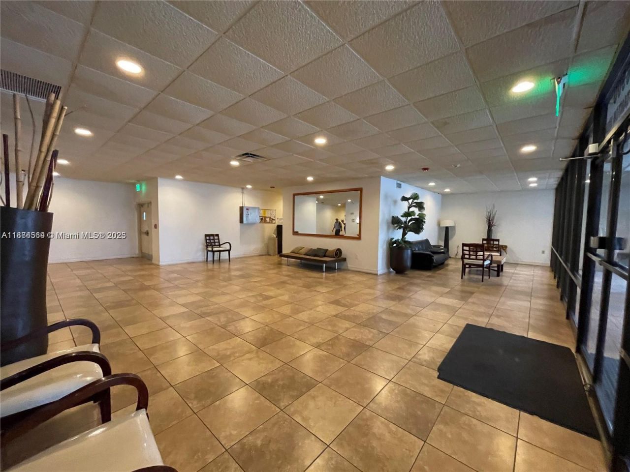 Please Call For Address, Unit 4H, Miami Beach, FL 33141 Photo