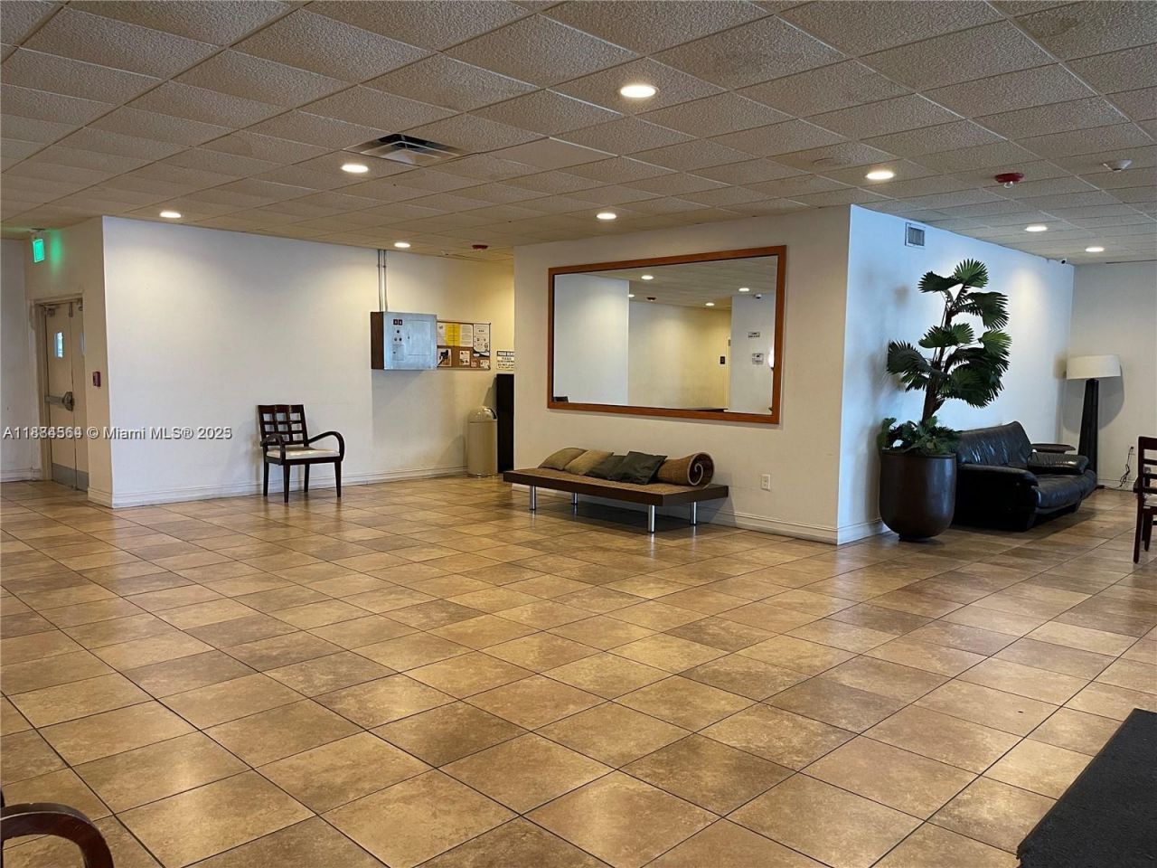 Please Call For Address, Unit 4H, Miami Beach, FL 33141 Photo