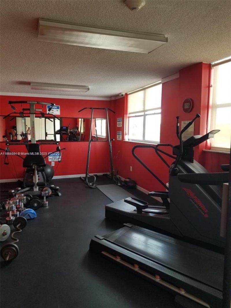 Please Call For Address, Unit 4H, Miami Beach, FL 33141 Photo