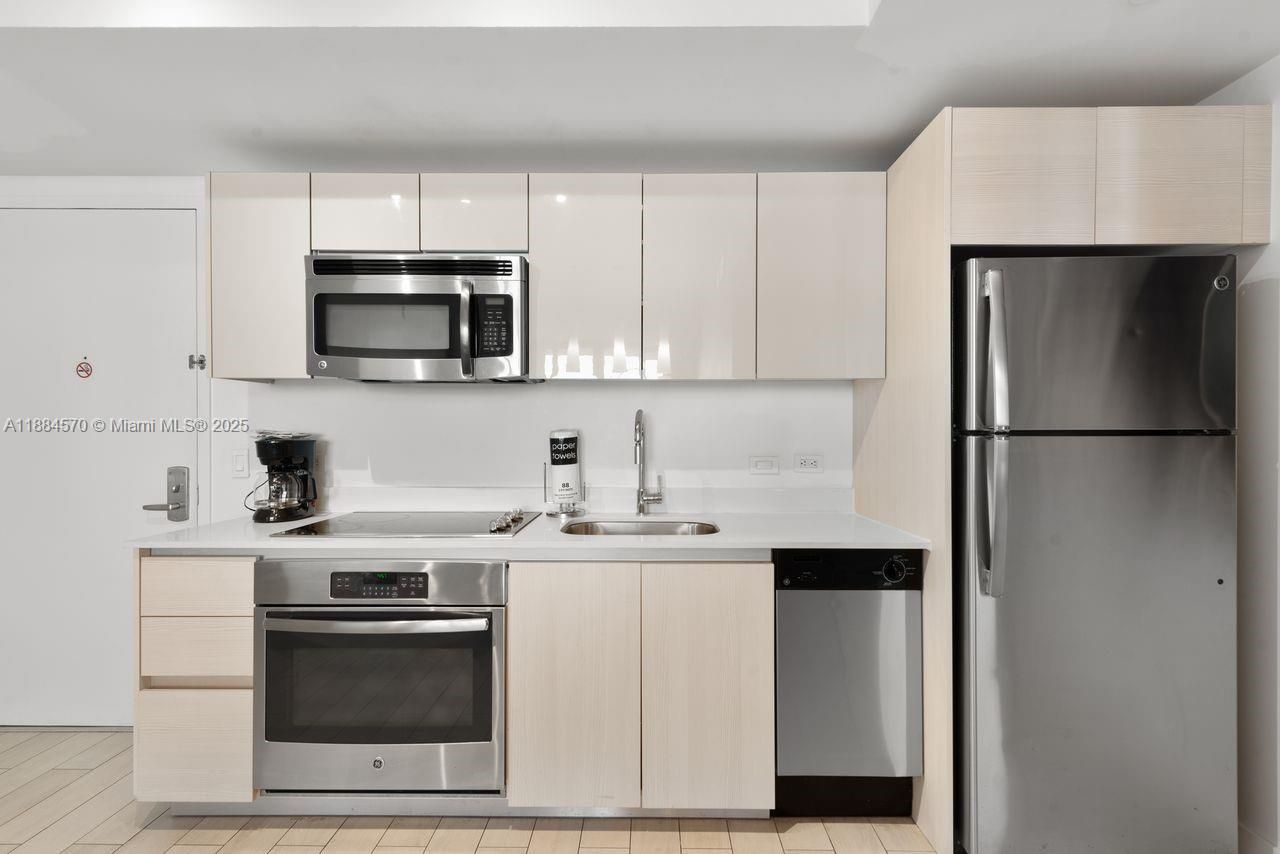 2602 E Hallandale Beach Blvd, Unit R2306, Hallandale Beach, FL 33009 Photo