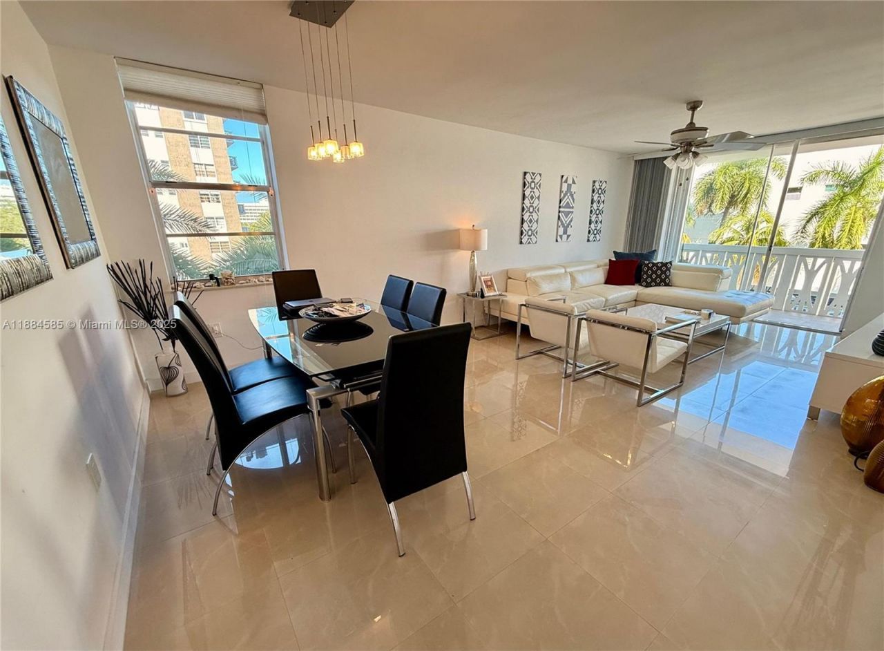 4142 N Jefferson Ave, Unit 4D, Miami Beach, FL 33140 Photo