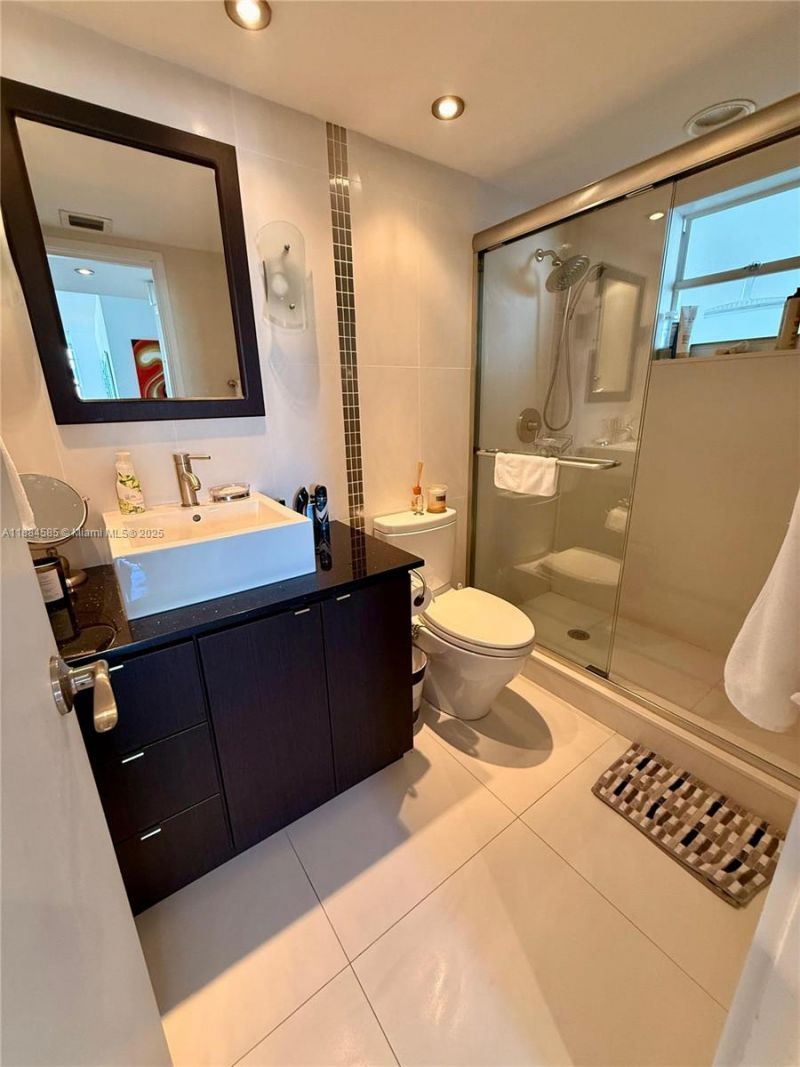 4142 N Jefferson Ave, Unit 4D, Miami Beach, FL 33140 Photo