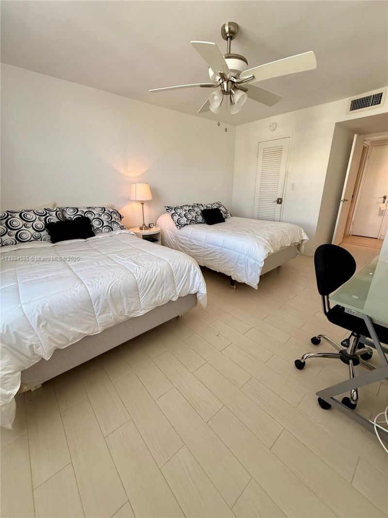 4142 N Jefferson Ave, Unit 4D, Miami Beach, FL 33140 Photo