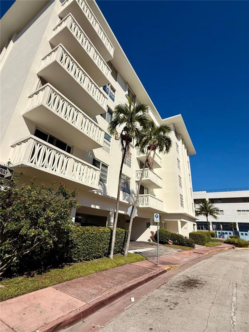 4142 N Jefferson Ave, Unit 4D, Miami Beach, FL 33140 Photo