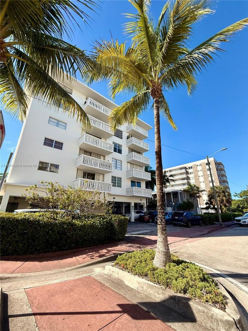 4142 N Jefferson Ave, Unit 4D, Miami Beach, FL 33140 Photo
