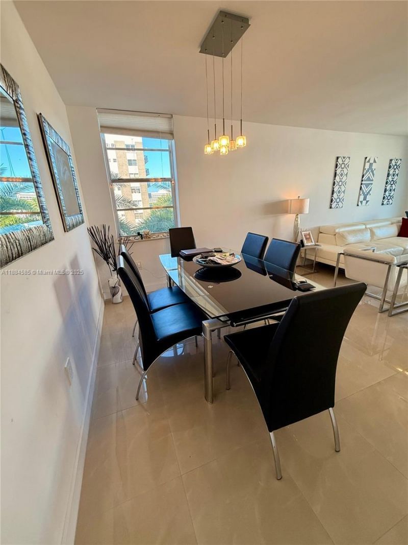 4142 N Jefferson Ave, Unit 4D, Miami Beach, FL 33140 Photo