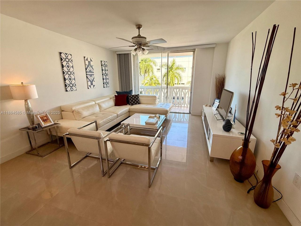 4142 N Jefferson Ave, Unit 4D, Miami Beach, FL 33140 Photo