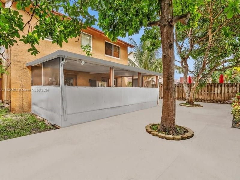 9900 SW 12 St, Pembroke Pines, FL 33025 Photo