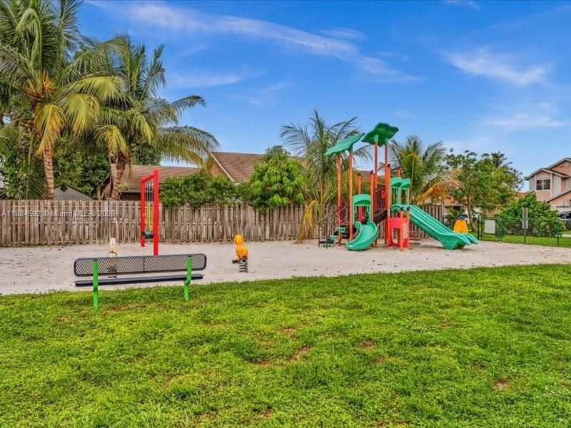 9900 SW 12 St, Pembroke Pines, FL 33025 Photo