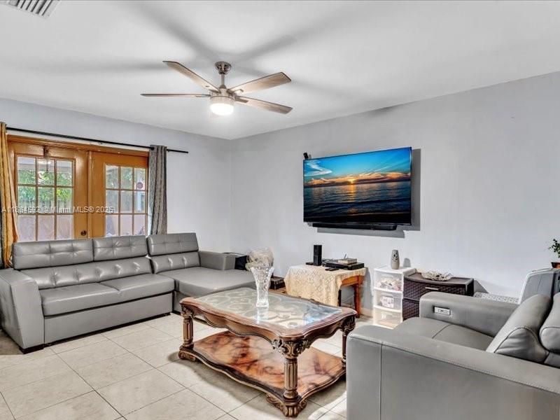 9900 SW 12 St, Pembroke Pines, FL 33025 Photo