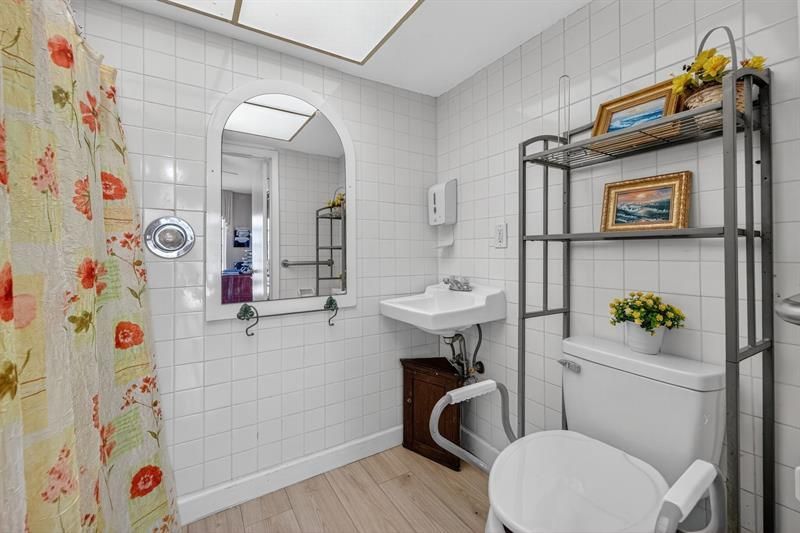 1700 NE 5 St, Fort Lauderdale, FL 33301 Photo