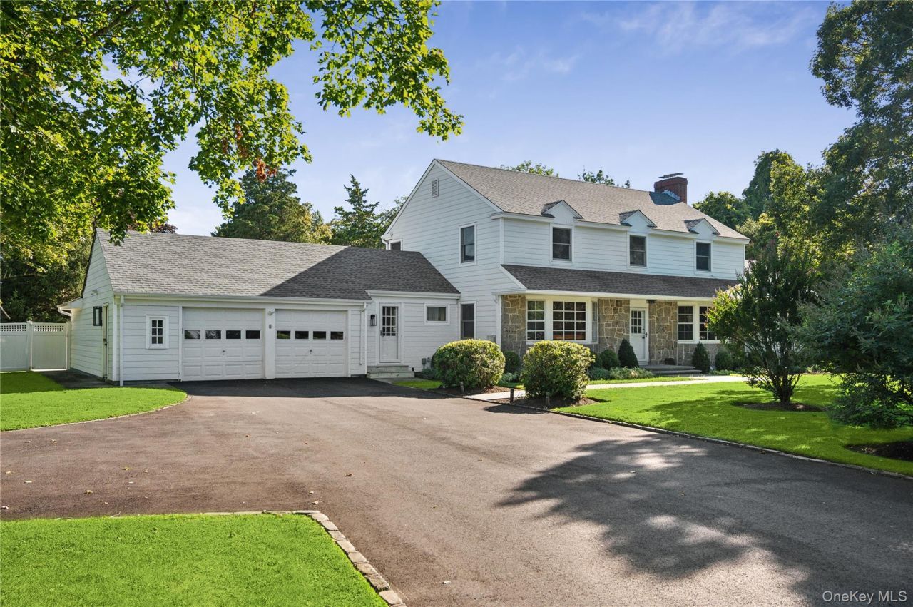 11 Oneck Road, Westhampton Beach, NY 11978 Main Photo