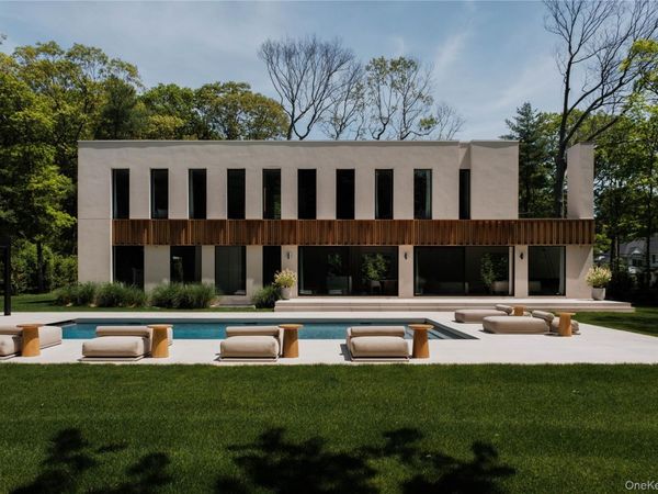 96 Godfrey Lane, Huntington, NY 11743