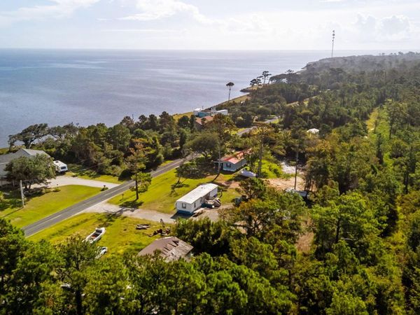 424 Lola Road, Cedar Island, NC 28520