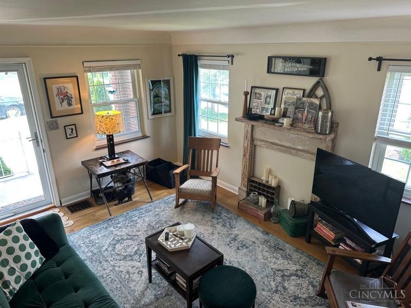 958 Summit Avenue, Glendale, OH 45246 Photo 3