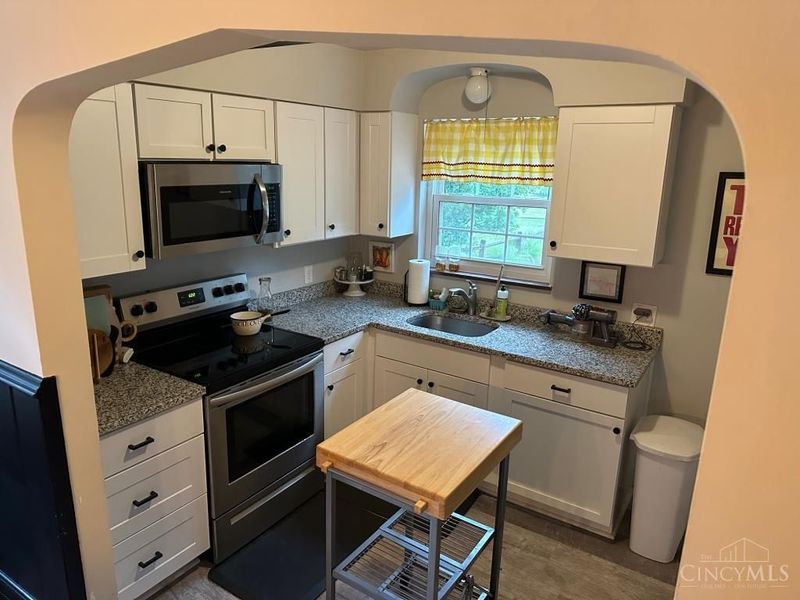 958 Summit Avenue, Glendale, OH 45246 Photo 6