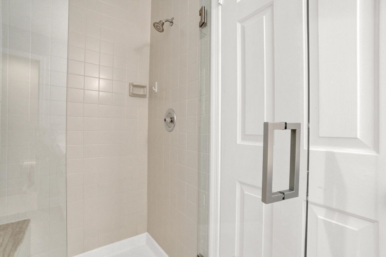 9 Lexington Lane E, Unit H, Palm Beach Gardens, FL 33418 Photo