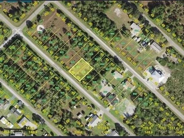 11420 9th AVE, PUNTA GORDA, FL 33955