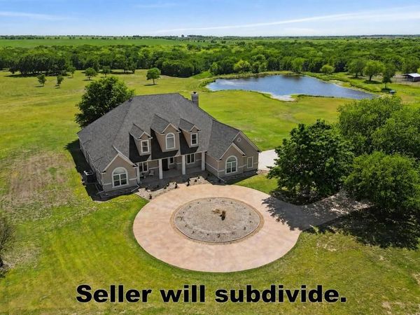 626 Scoggins Road, Tioga, TX 76271