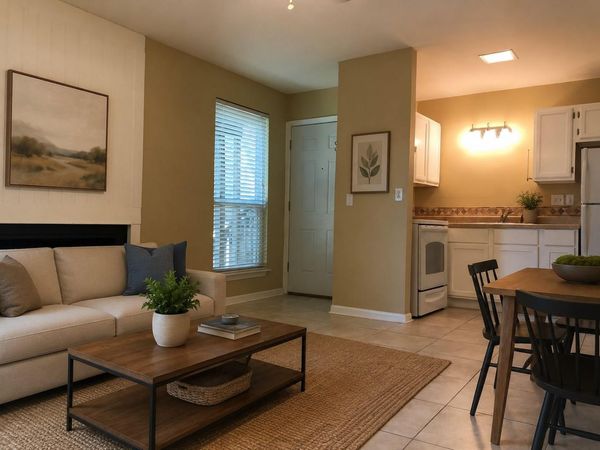 1000 W 26th ST, Unit 106, Austin, TX 78705