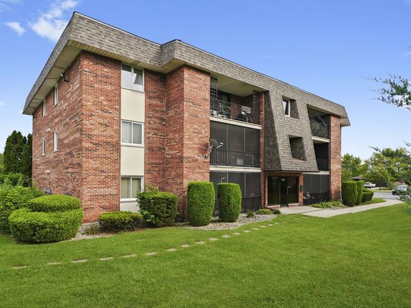 9146 W 140th Street W, Unit 3NE, Orland Park, IL 60462