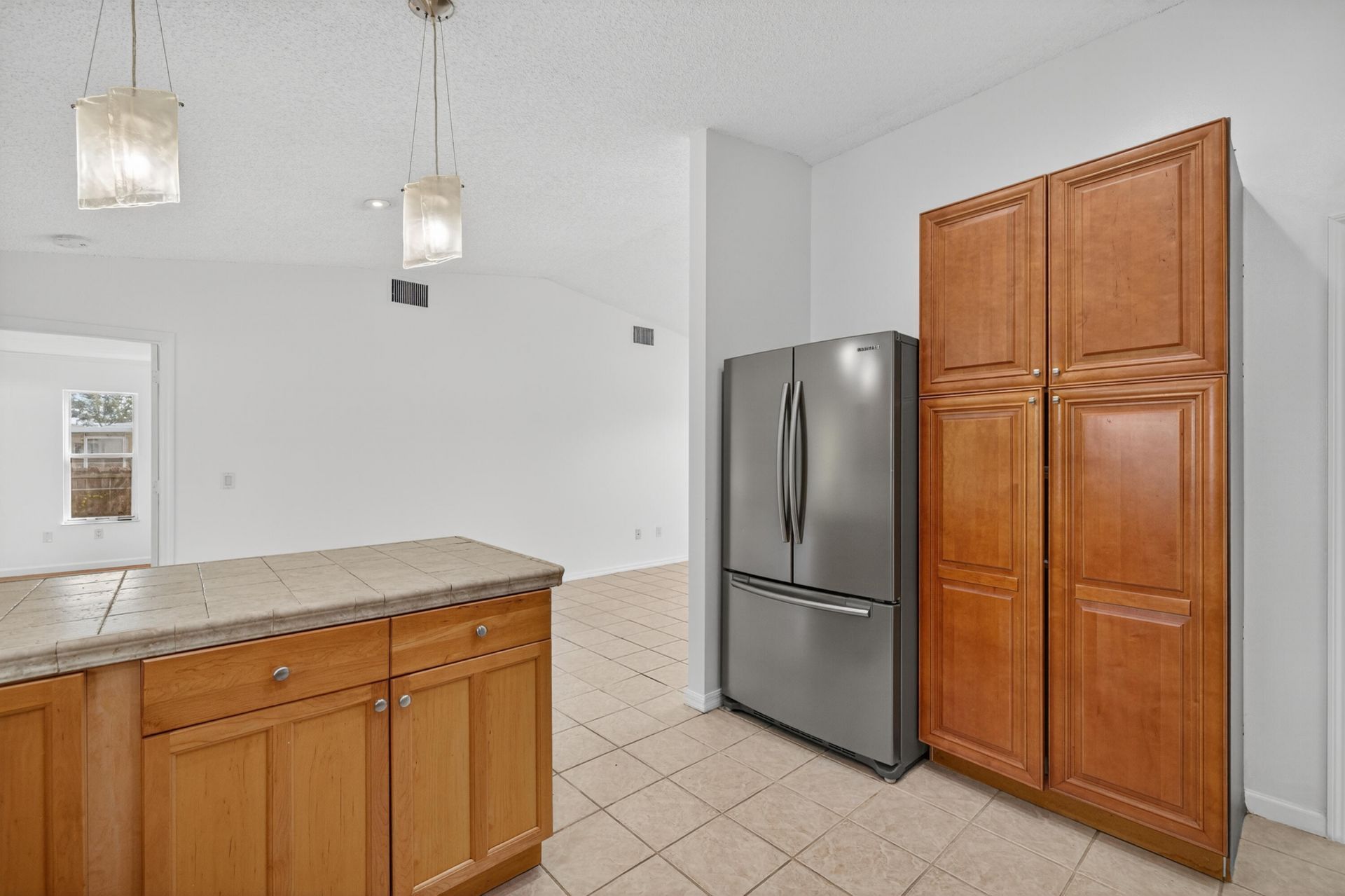 2273 SE Melaleuca Boulevard, Port Saint Lucie, FL 34952 Photo