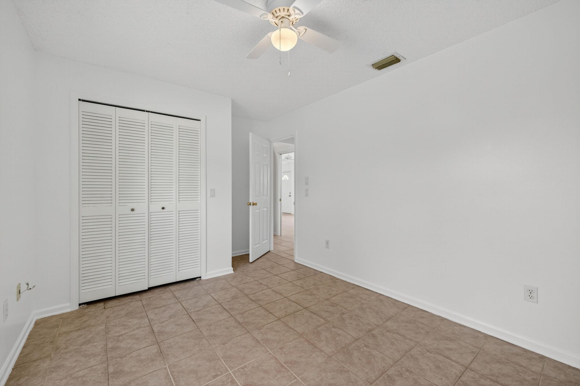 2273 SE Melaleuca Boulevard, Port Saint Lucie, FL 34952 Photo