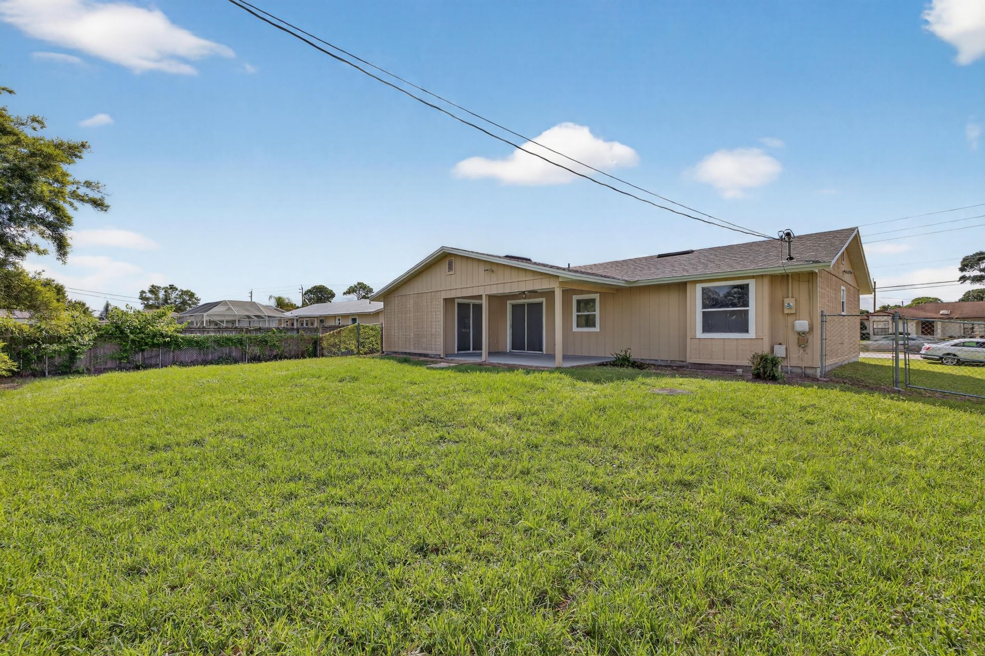 2273 SE Melaleuca Boulevard, Port Saint Lucie, FL 34952 Photo