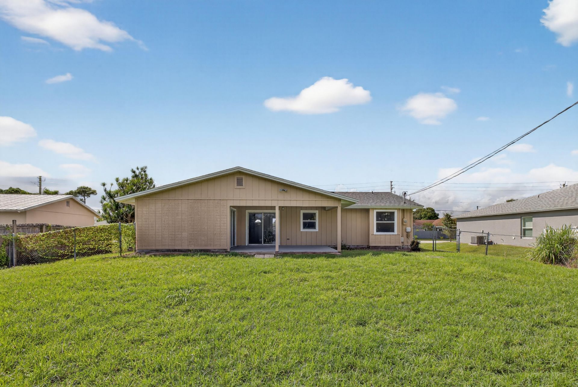 2273 SE Melaleuca Boulevard, Port Saint Lucie, FL 34952 Photo