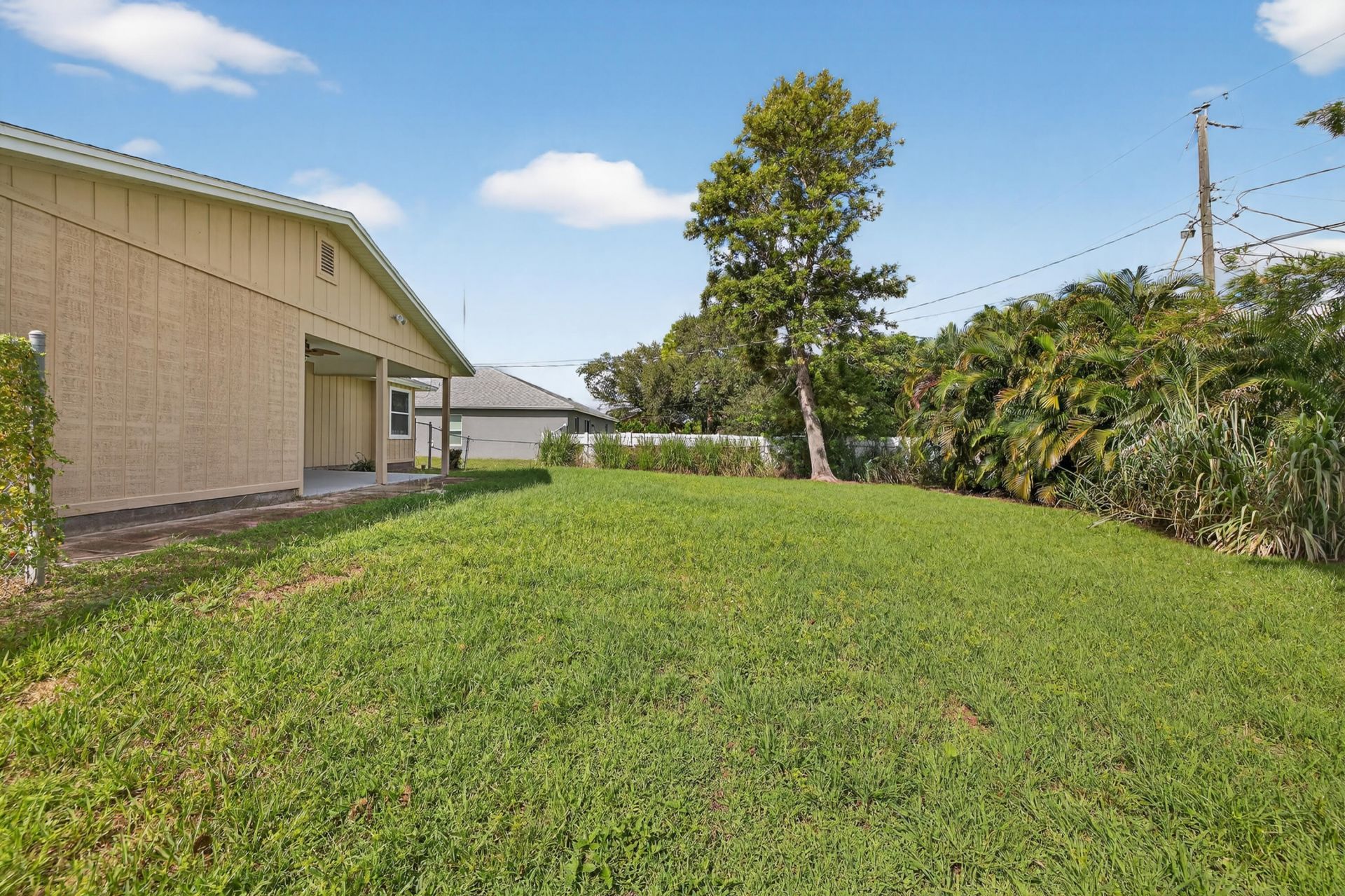 2273 SE Melaleuca Boulevard, Port Saint Lucie, FL 34952 Photo