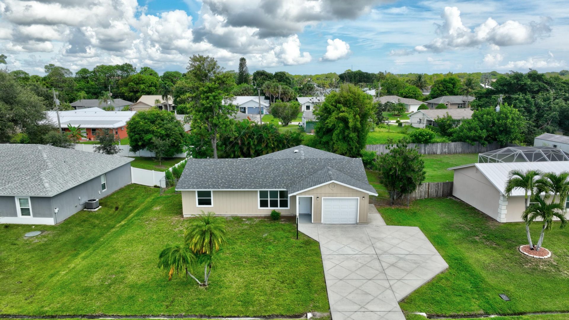 2273 SE Melaleuca Boulevard, Port Saint Lucie, FL 34952 Photo