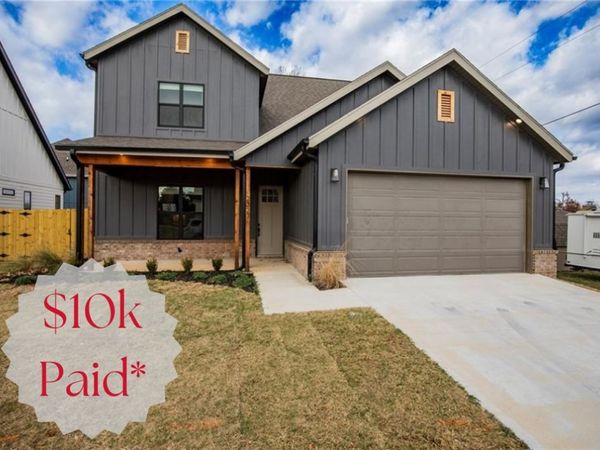 2327 W Seminole Drive, Rogers, AR 72758