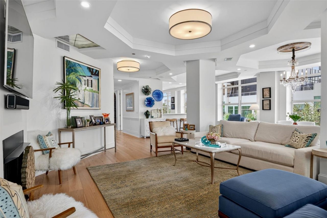 1330 Main Street, Unit 3, Sarasota, FL 34236 Photo