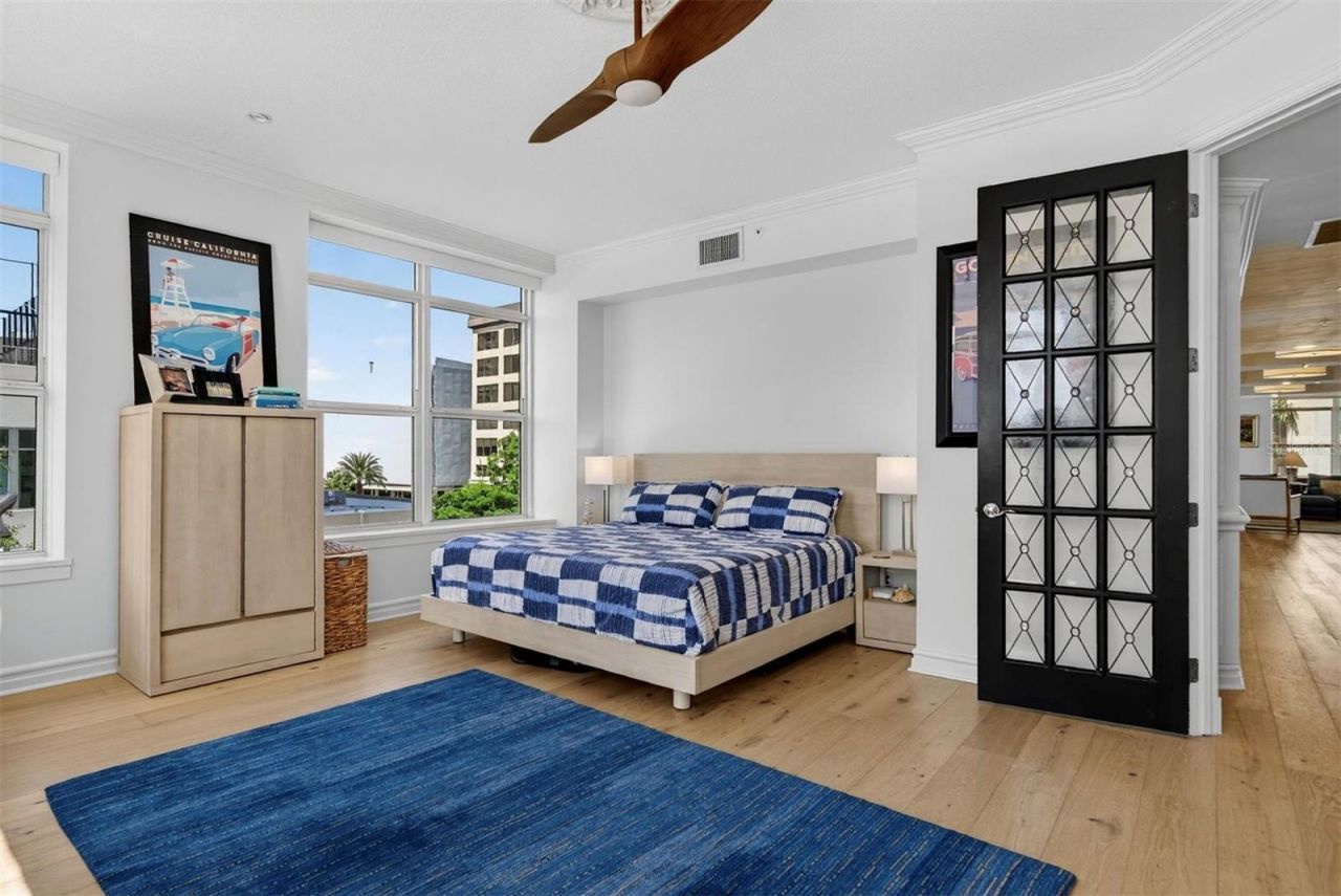 1330 Main Street, Unit 3, Sarasota, FL 34236 Photo