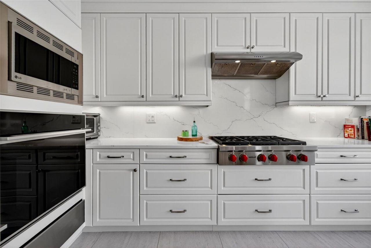 1330 Main Street, Unit 3, Sarasota, FL 34236 Photo