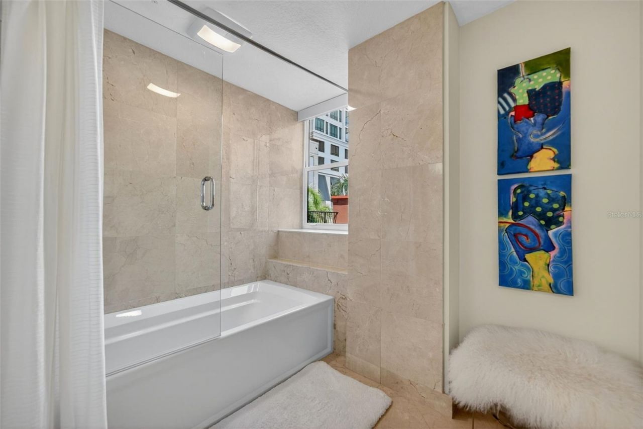 1330 Main Street, Unit 3, Sarasota, FL 34236 Photo